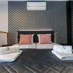 Apartpark - Ambria Апартаменты
