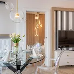Apartpark - Ambria Апартаменты