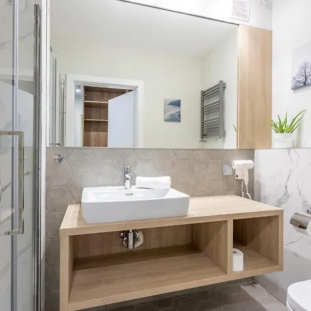 Apartpark - Ambria Апартаменты *