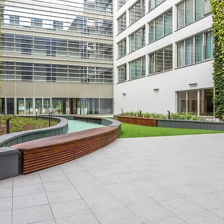 アパート Apartpark - Ambria *