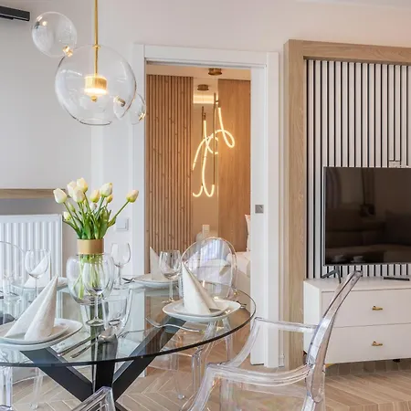 Apartpark - Ambria Apartment